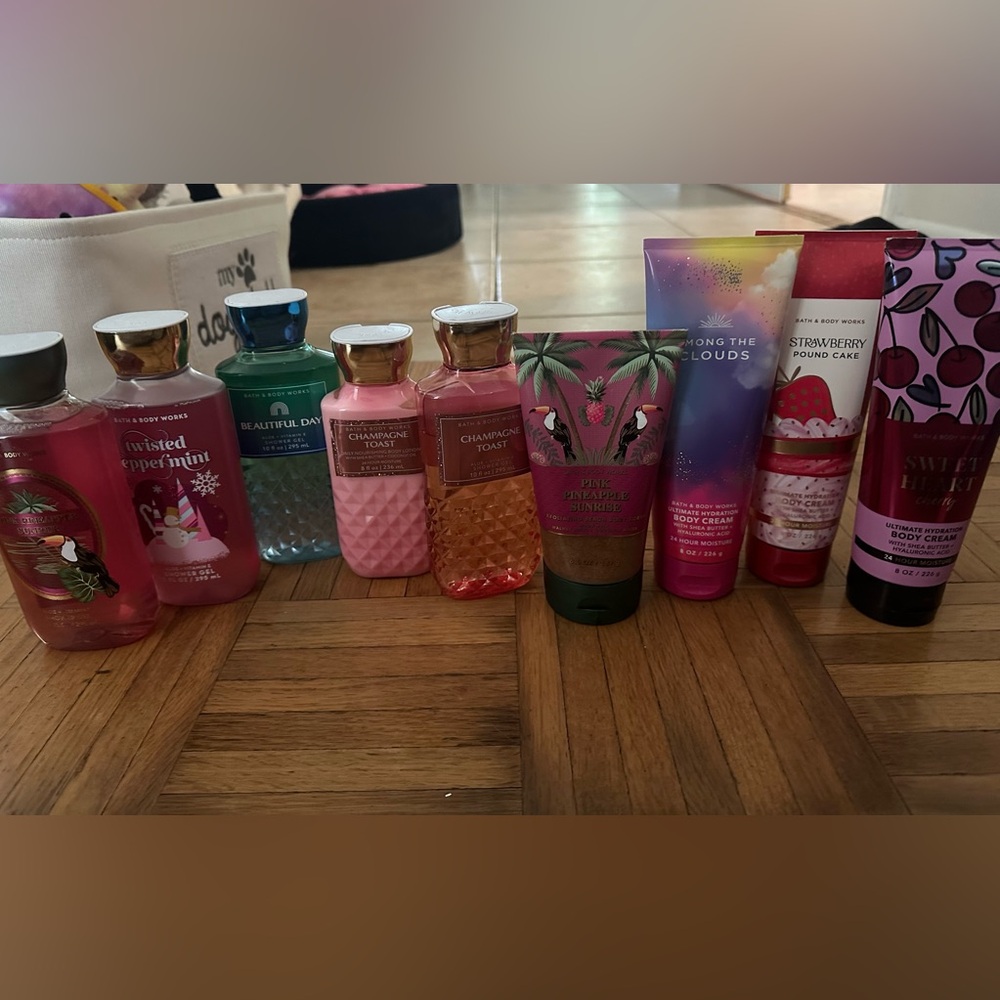 Bath and body works bundle.